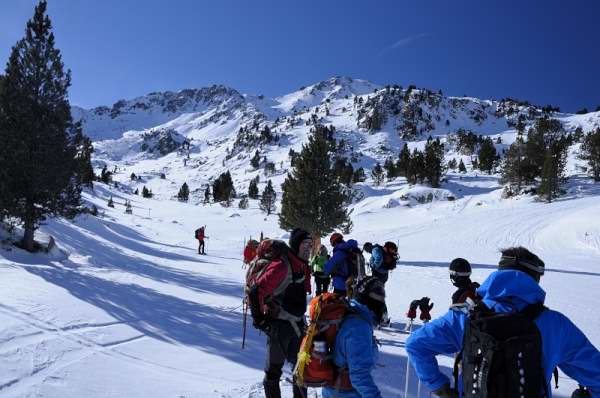 Guided Snowshoeing Holidays in the Pyrenees