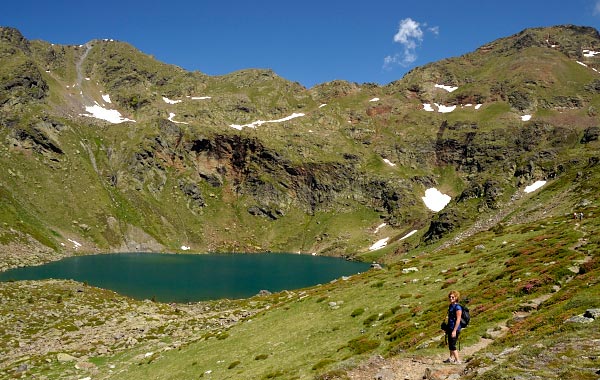 Walking and trekking holidays in Andorra | Pyrenees Holidays