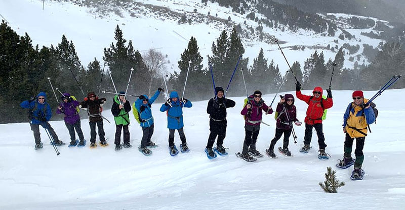 Happy group | snowshoeing in the Pyrenees
