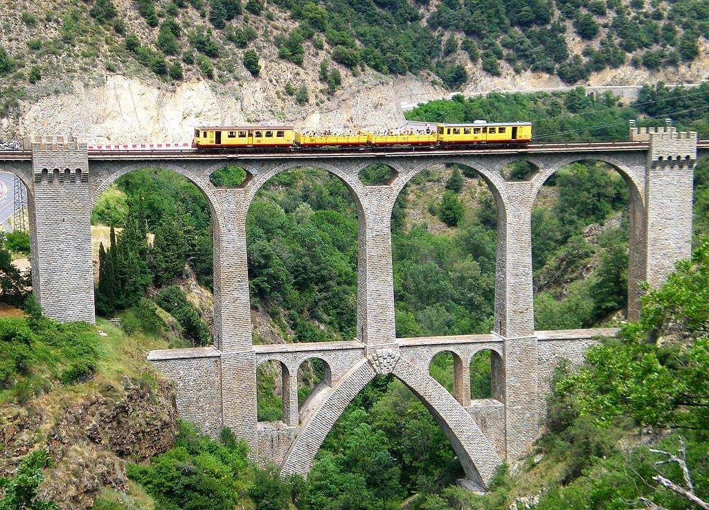 Le train jaune | Freedom trail Pyrenees trek
